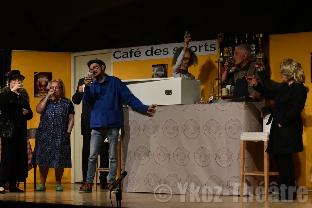 Café des Sports, les images