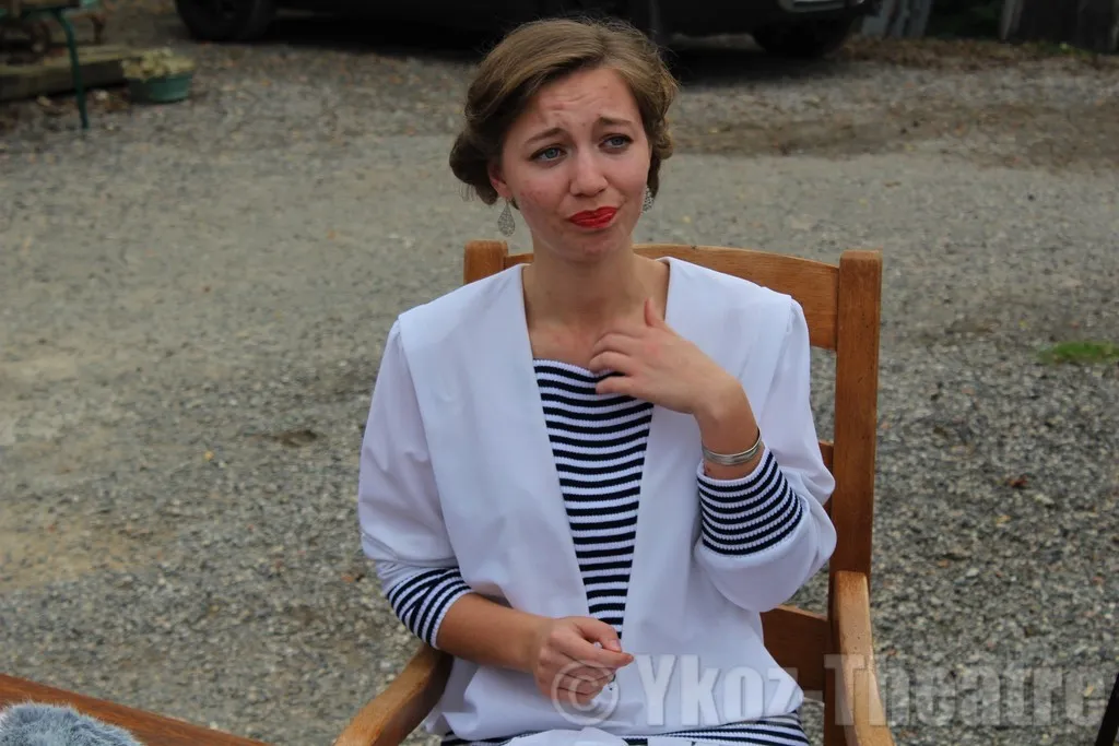 Ykoz-Théâtre au village des brocanteurs