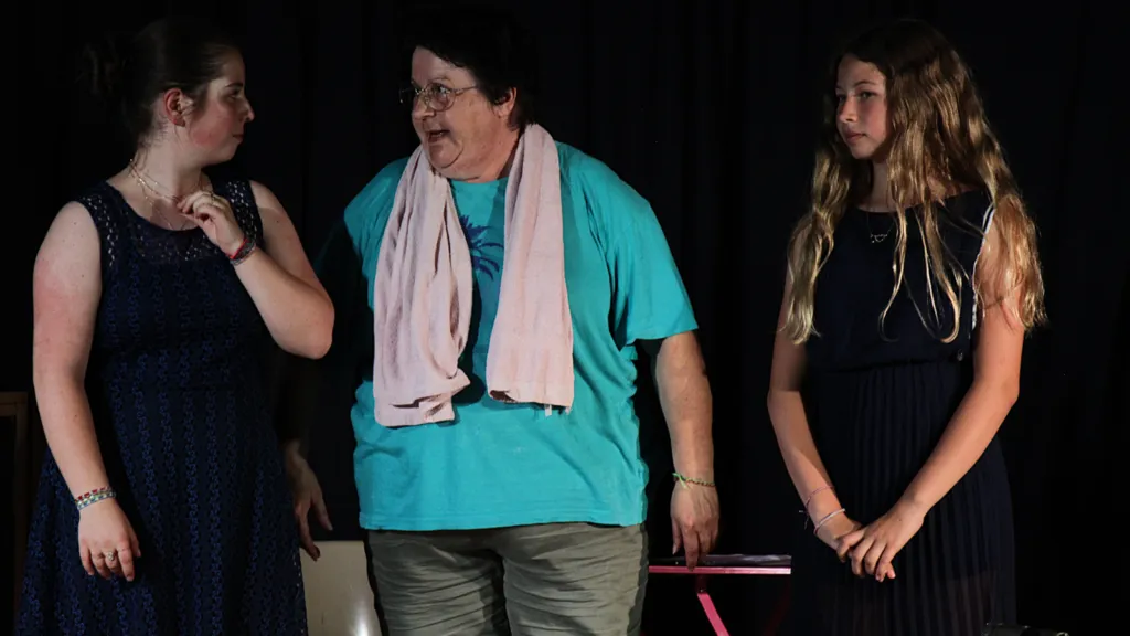 Cliquer pour agrandir Procès à huis clos